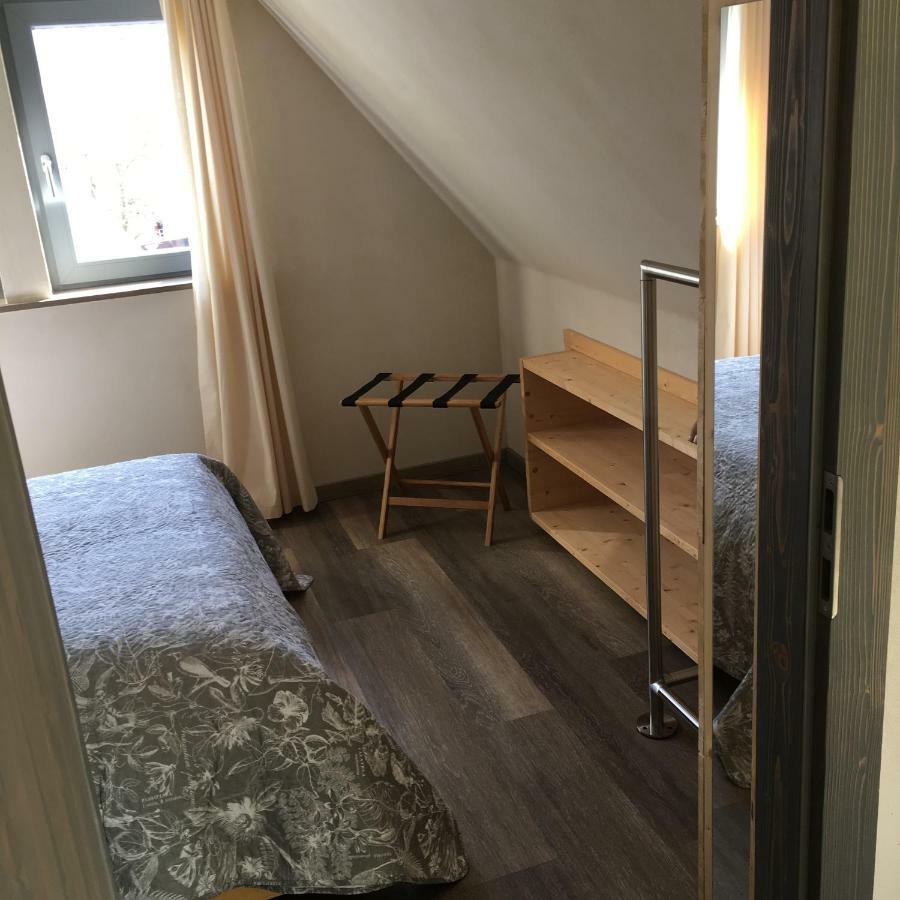 Apartamento Schmuckkaestle Am Hafen Wiesbaden Exterior foto